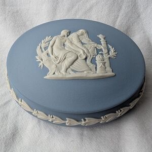 Wedgwood England Jasperware Blue Cream Detail Aesculapius Oval Trinket Box + Lid